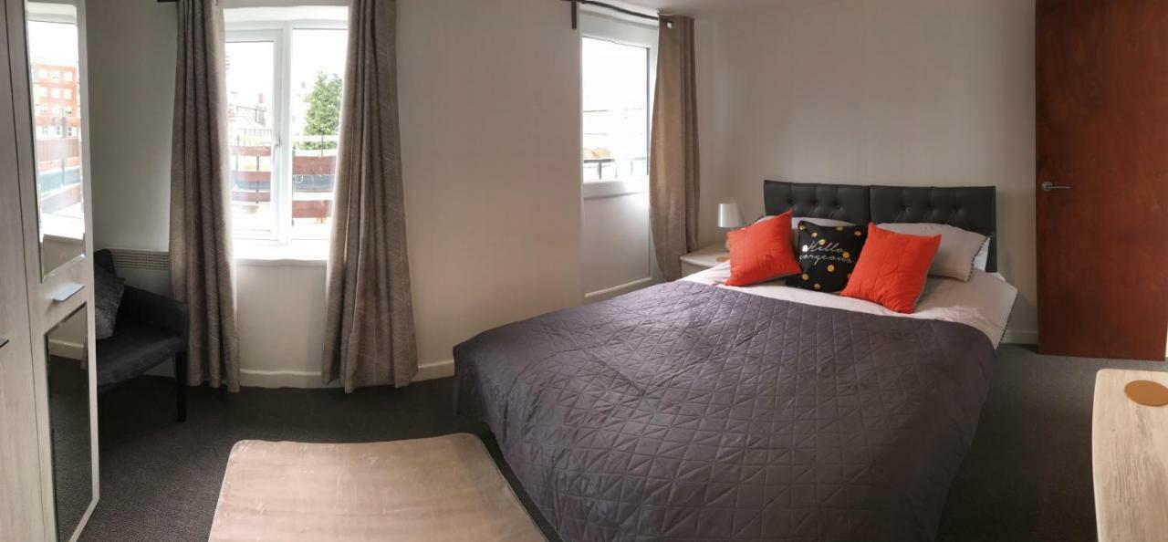 2 Bed Apartment With 2 Ensuites-Near Train Station /Mayflower /City Southampton Extérieur photo